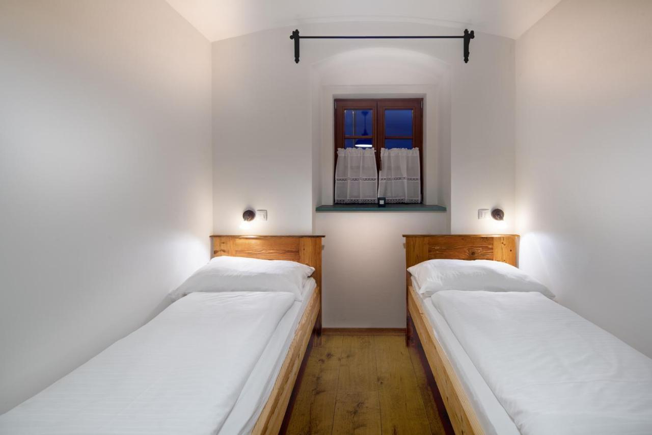 Apartmany Cesky Sternberk Zewnętrze zdjęcie
